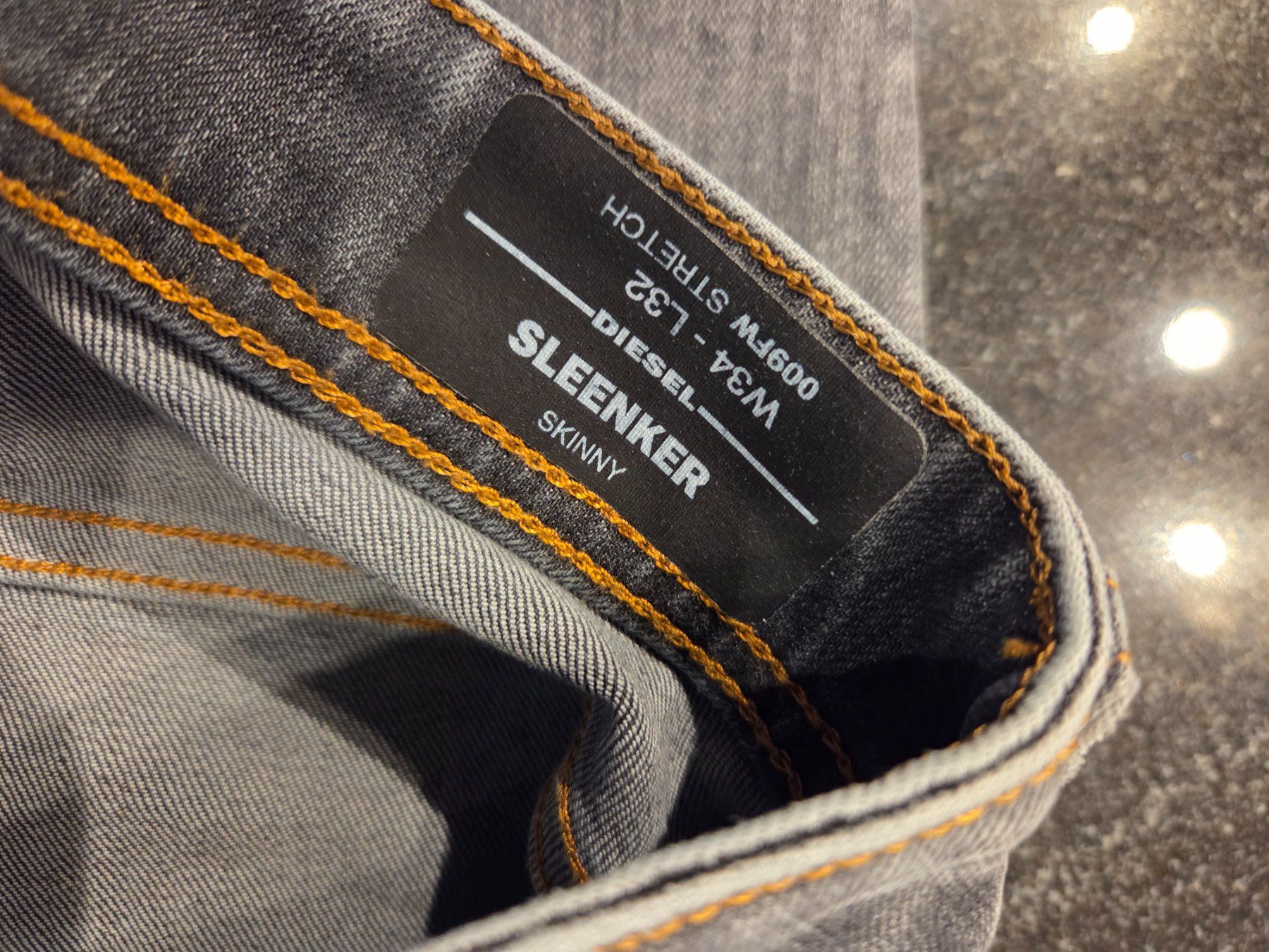 Diesel Jeans: A vendre jeans Diesel – Usato da Attalens venduto da jack021 2
