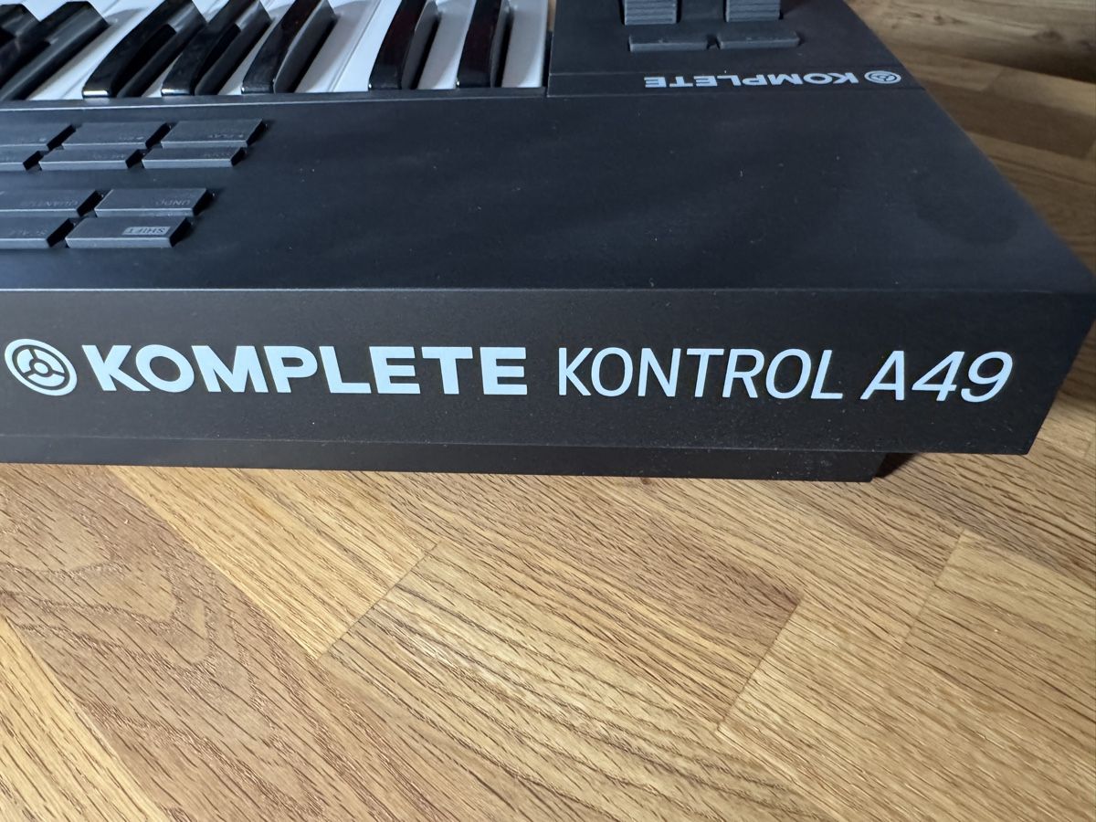 Native Instruments Musikinstrumente: Clavier maître Native Instruments Komplete Kontrol A49 – Gebraucht aus Biel/Bienne von gio_l5vq 4