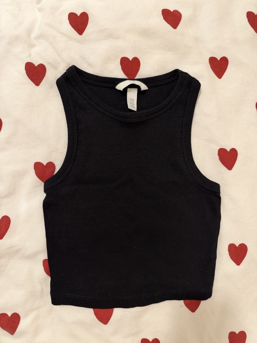 H&M Tops: H&M Tanktop schwarz – Gebraucht aus Root von meower_ 1