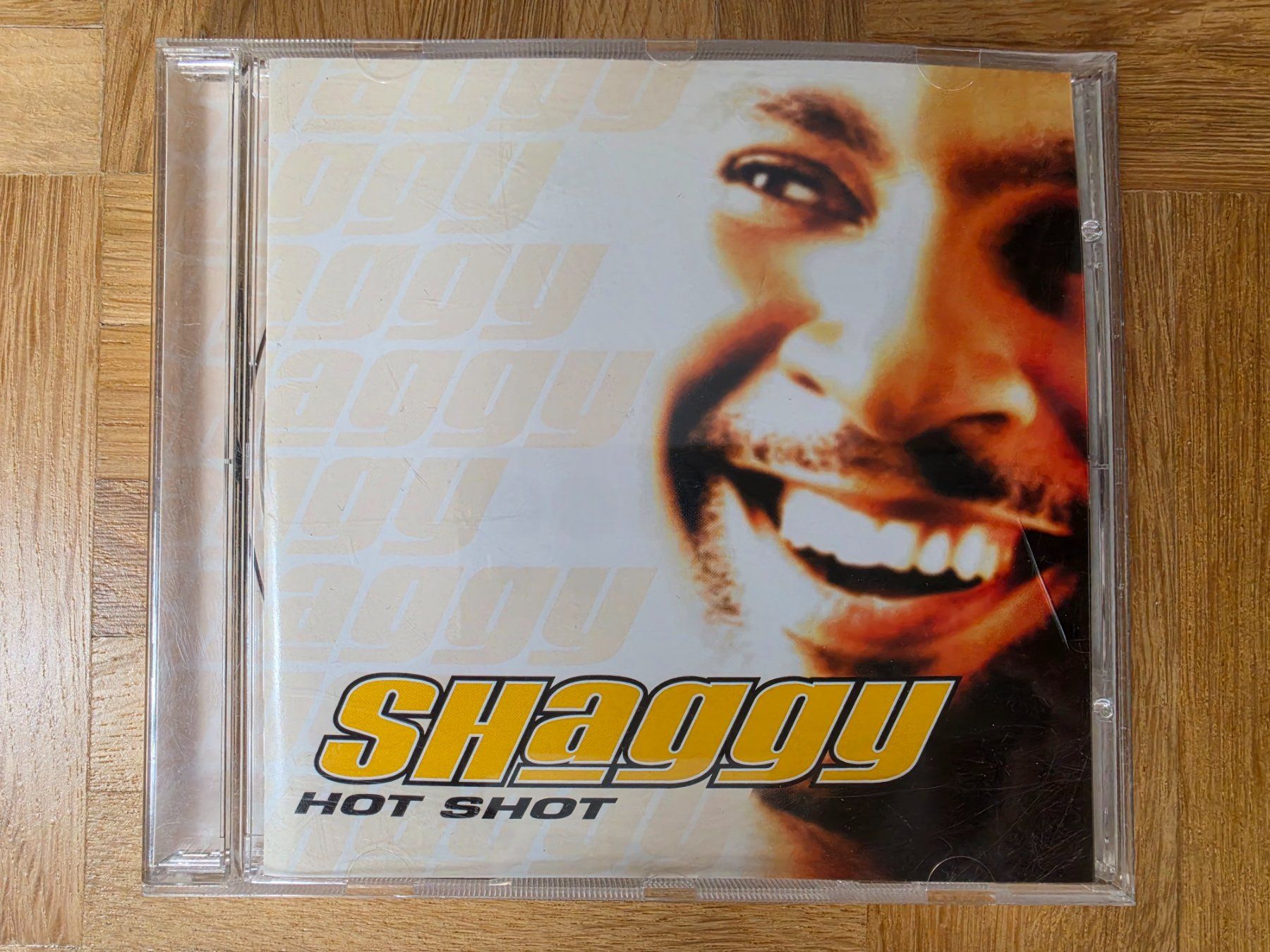 CDs: Shaggy - Hot Shot – D'occasion à Stäfa par flamingo_17