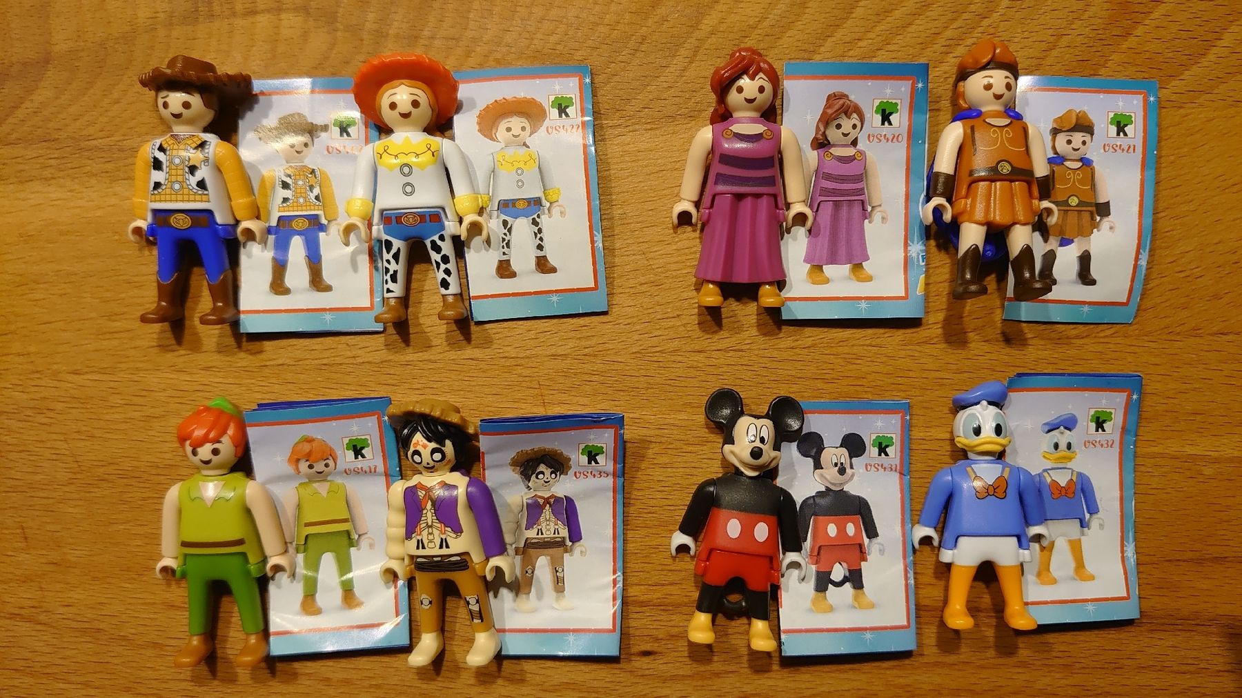 Disney Statuette: Ü-ei Playmobil Figuren aktuell  – Nuovo (secondo la descrizione) da Oberbüren venduto da cas_hnn7