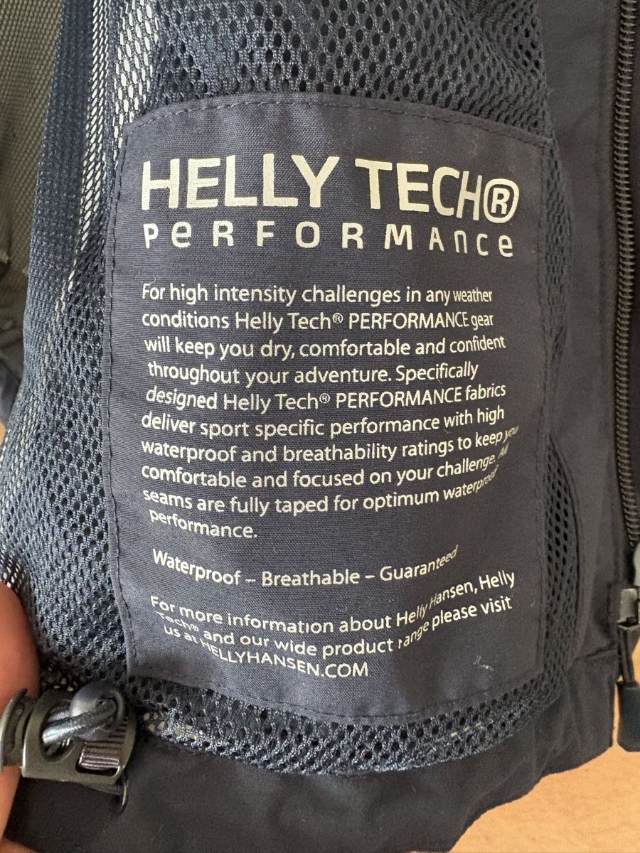 Helly Hansen Giacche: Helly Hansen Jacket Navy M/M Helly Tech Performance – Usato da Obbürgen venduto da cla_x9h6 3