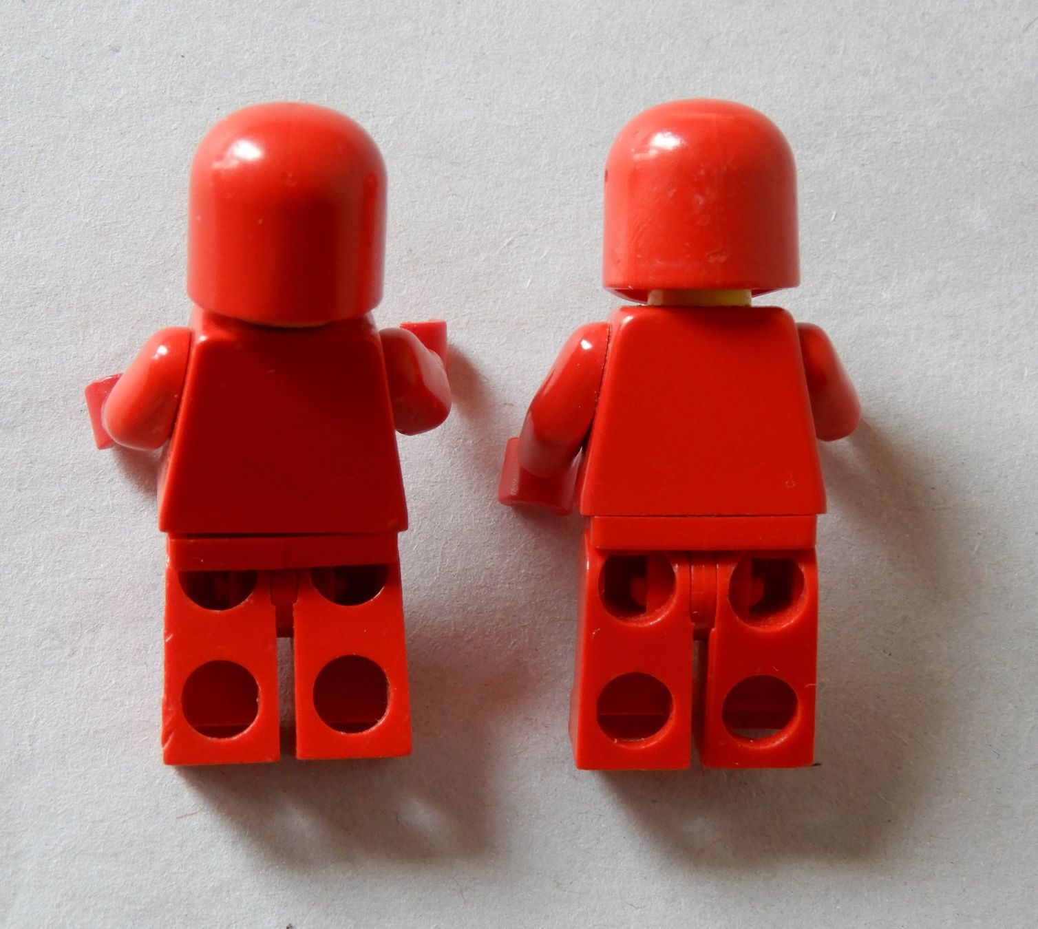 Lego Kit di costruzioni: Lego Minifiguren Space classic rot sp005 – Usato da Senèdes venduto da Framboise52 1