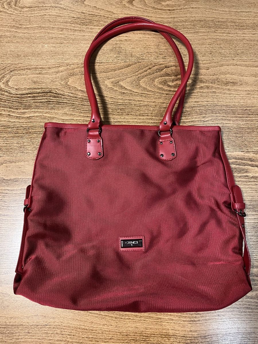 Sacs femmes: Carpisa Tasche – D'occasion à Ponte Capriasca par Kristine87