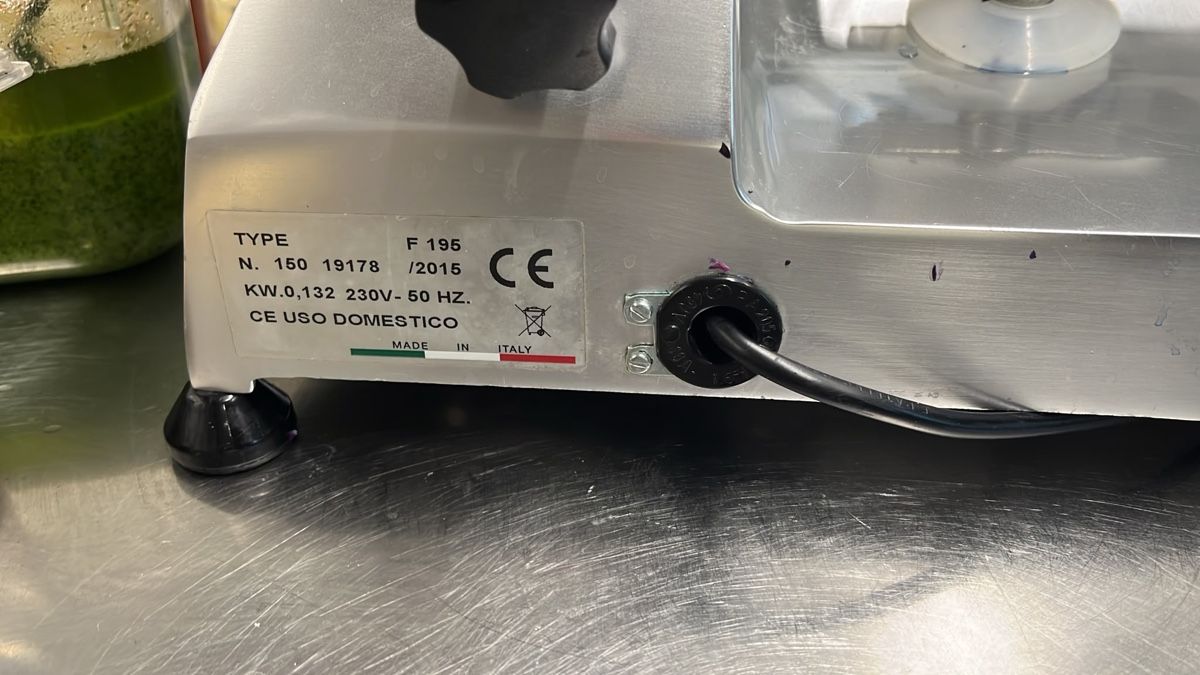 Küchengeräte: Aufschnittmaschine Gastro – Gebraucht aus Steinhausen von LABUD 2