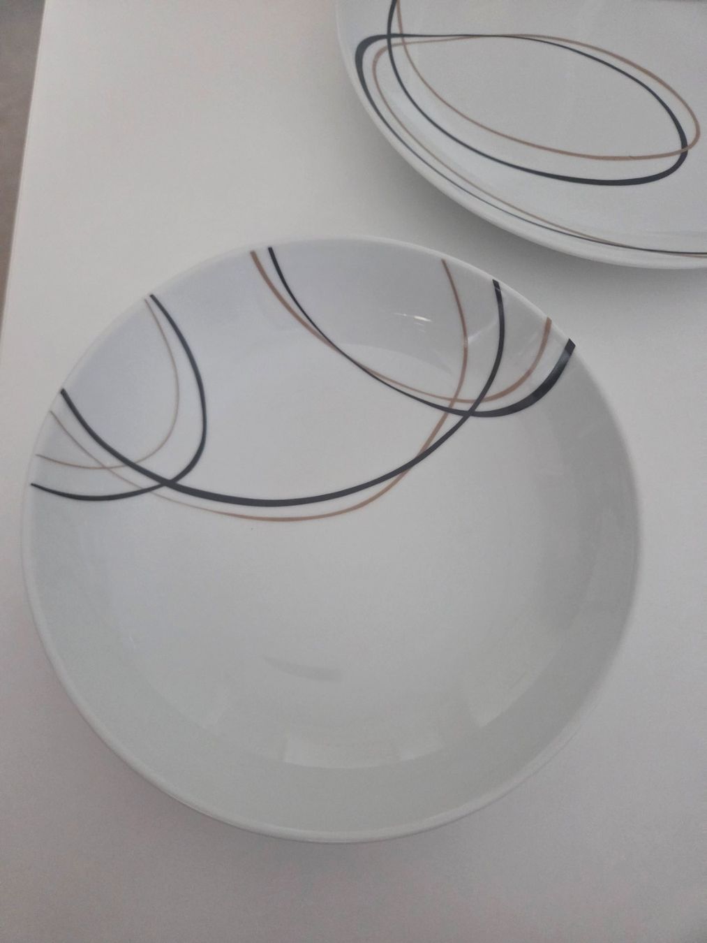 Set di piatti: Teller Set 6 Personen – Usato da Wängi venduto da Bibo4. 6