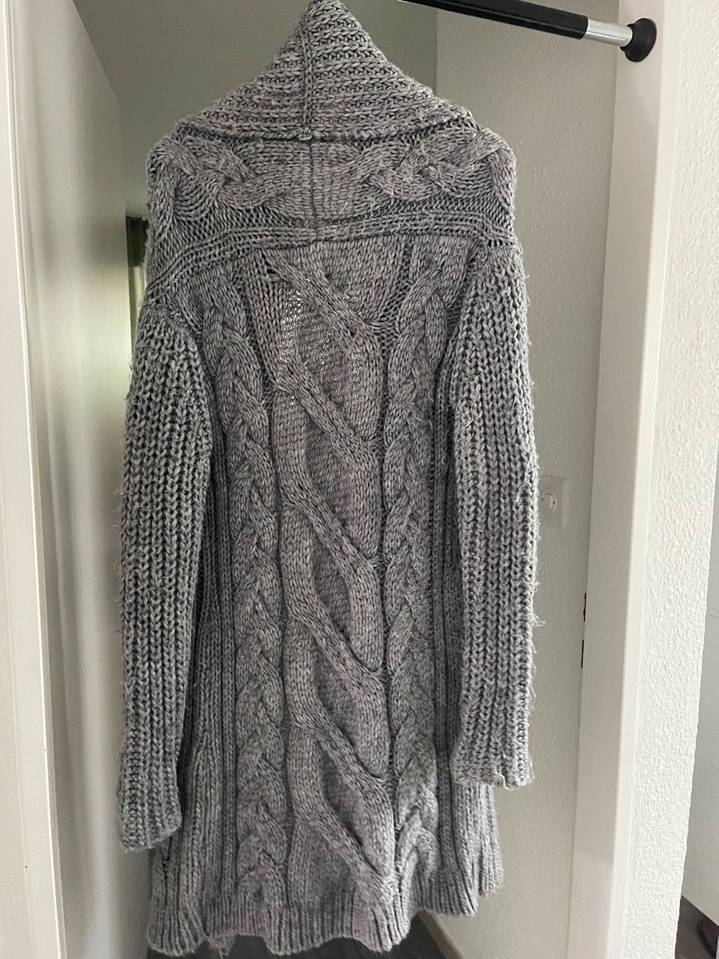 Pullover & Sweatshirts: Strenese Weste – Gebraucht aus zürich von dalia06 1
