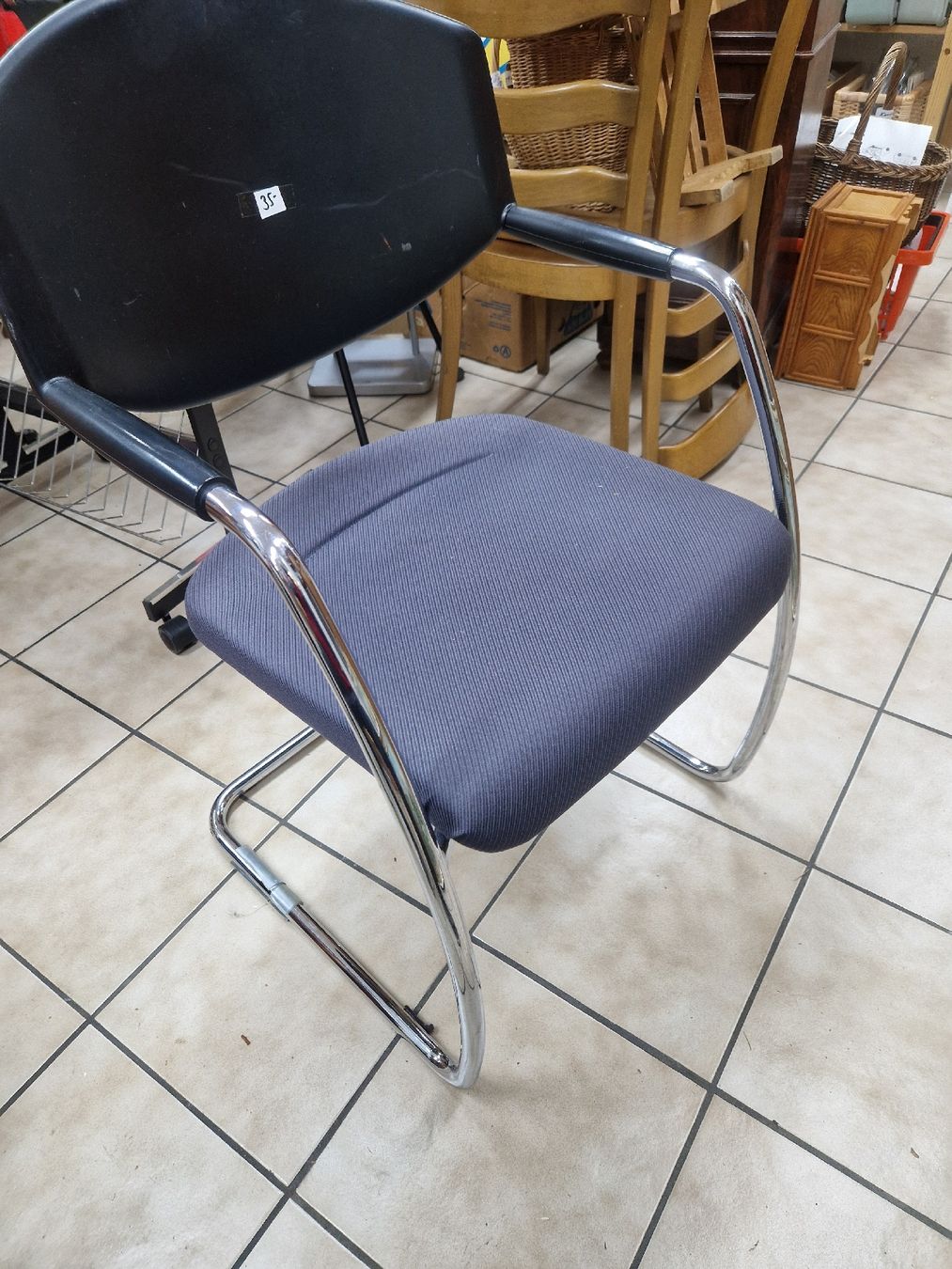 Giroflex Poltrone: Freischwinger, Giroflex Stuhl, Top Zustand, Freischwinger – Usato da Mörigen venduto da Clio111 2