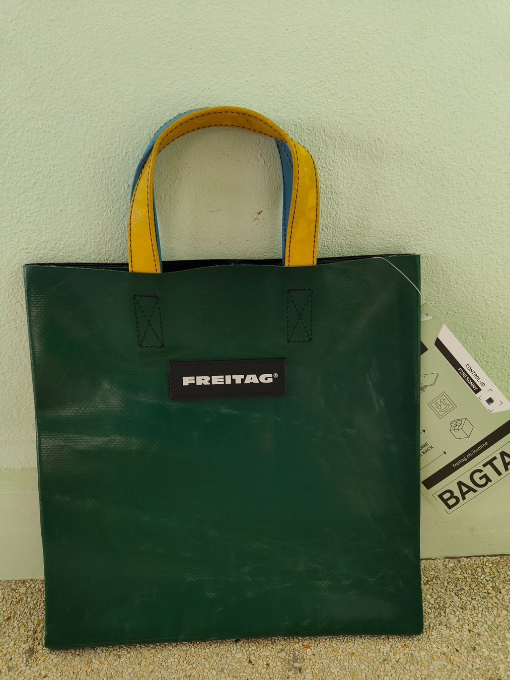 Freitag Borse: Freitagtasche Sonny F250 – Nuovo (secondo la descrizione) da Winterthur venduto da 1rainbow54