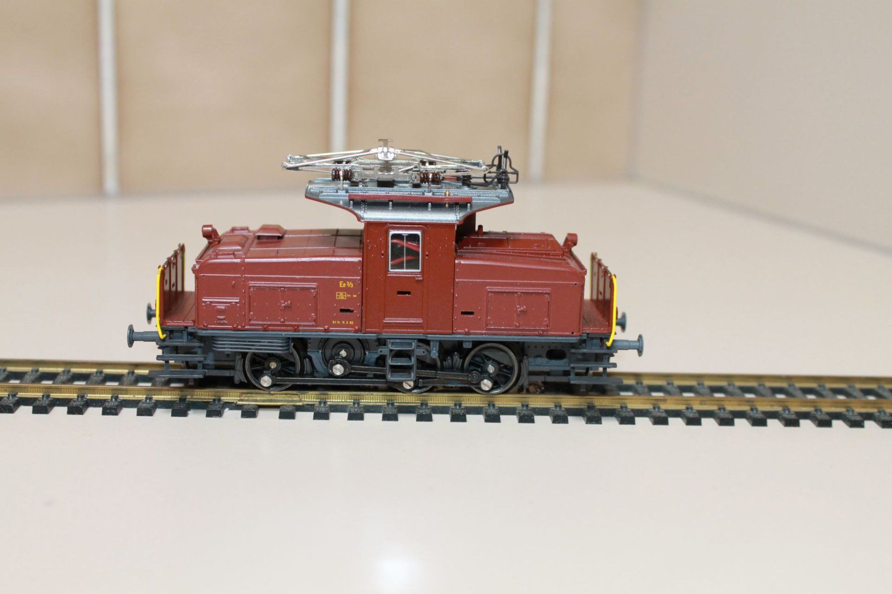 Roco Modellini di ferrovie: Roco Ee3/3 – Usato da Birmensdorf ZH venduto da Buhwil18 1
