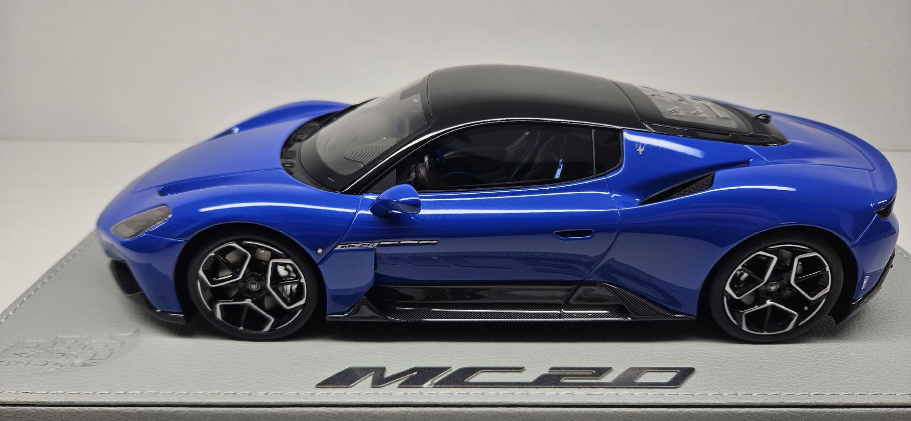 BBR Models Modellautos: 1:18 Maserati MC20 Coupe - BBR - Neu – Neu und originalverpackt aus Goldach von P.X.A. 2