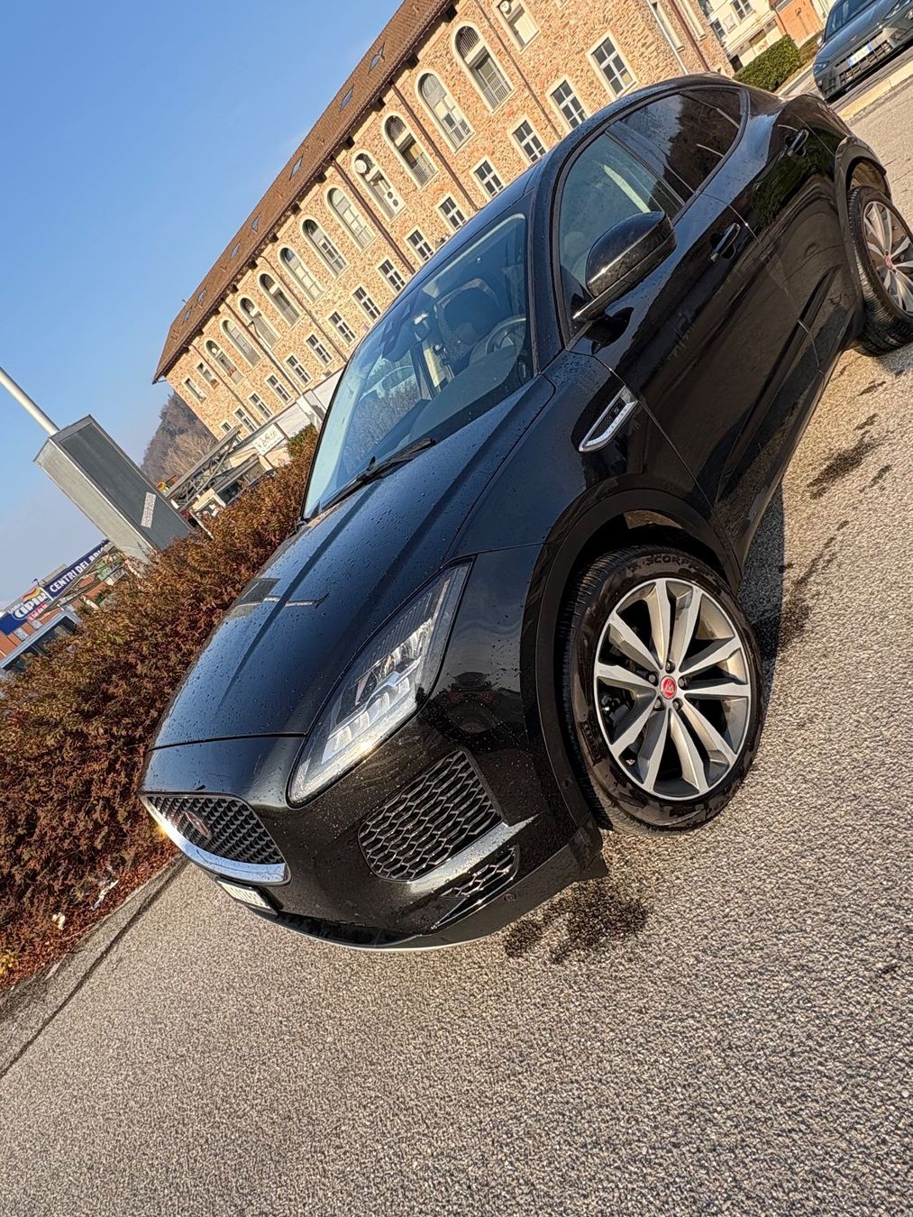 Jaguar Automobili: JAGUAR E-Pace 2.0D AWD aut. R-Dynamic – Usato da Astano venduto da Anto1962