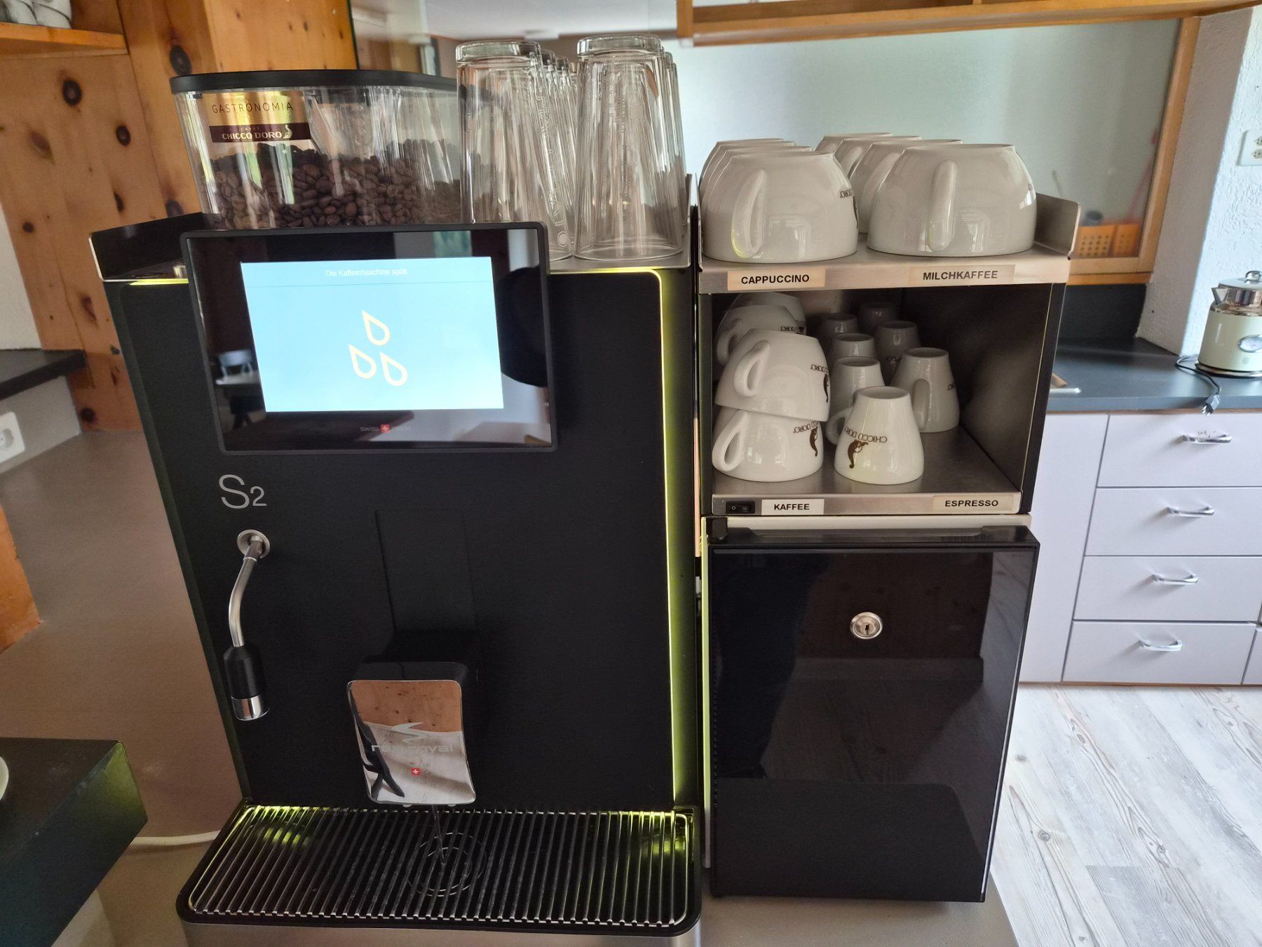 Rex Royal Kaffeemaschine mit Kühlschrank (Gebraucht) in Bergün/Bravuogn ...