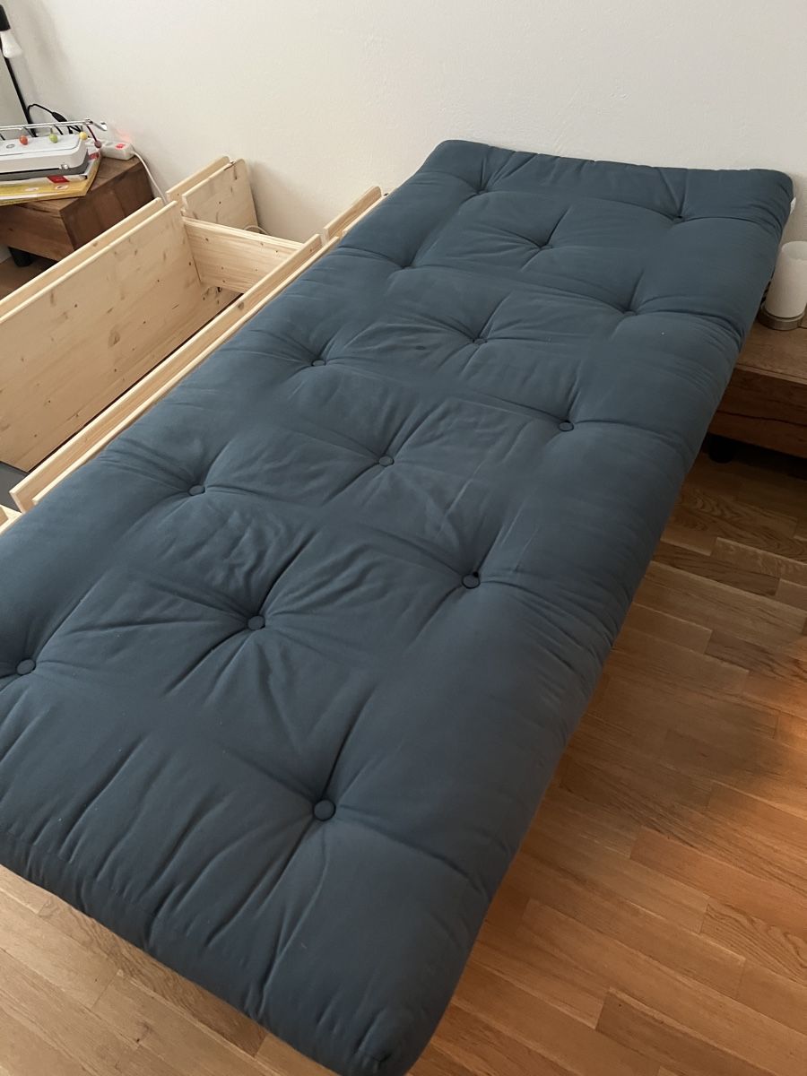 Lits: Futon Bettsofa – D'occasion à Volketswil par Jonathanjames 1