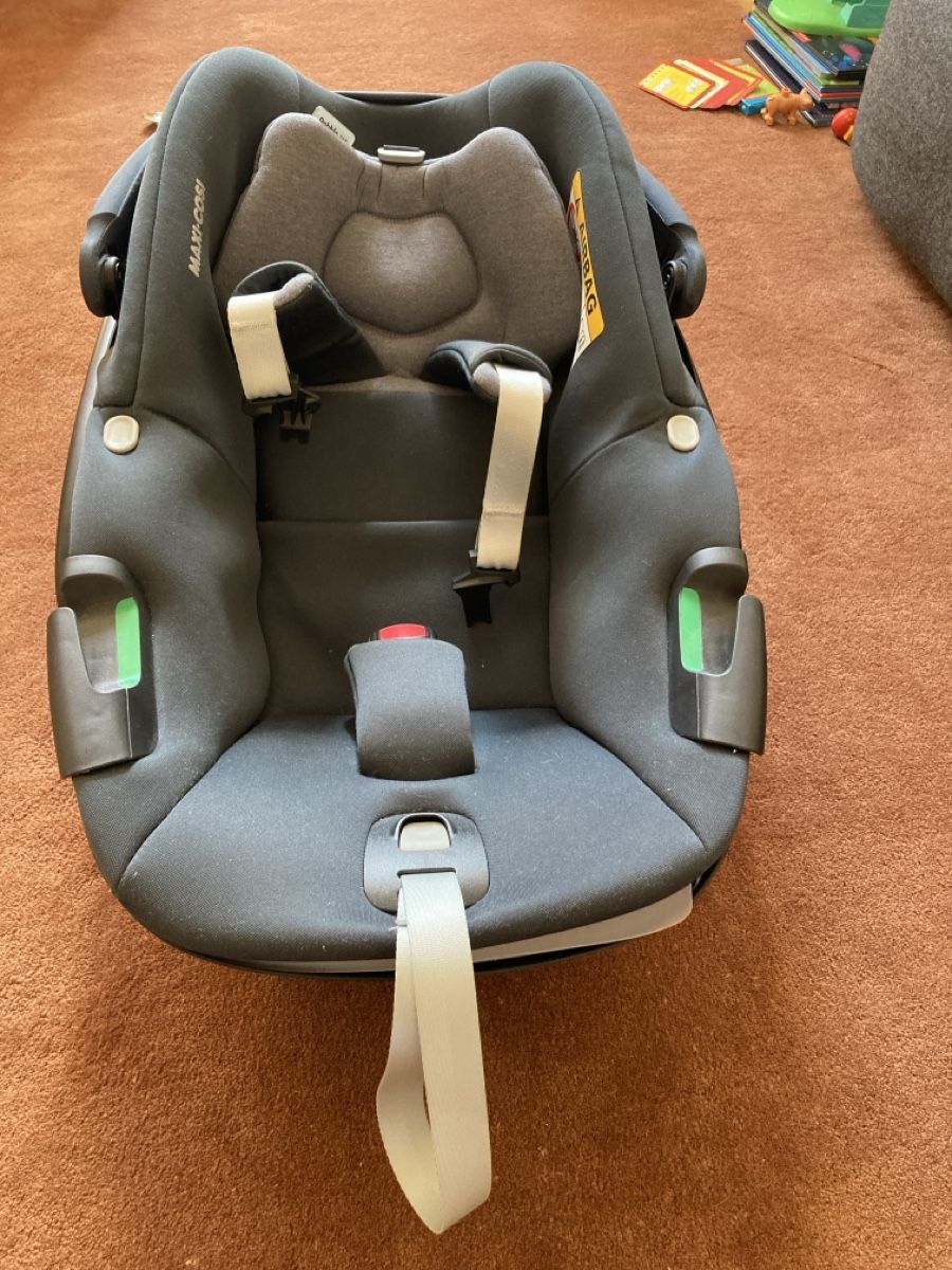Maxi-Cosi Seggiolini per auto: Maxi Cosi Babysitz – Usato da Zürich venduto da Pepsi856