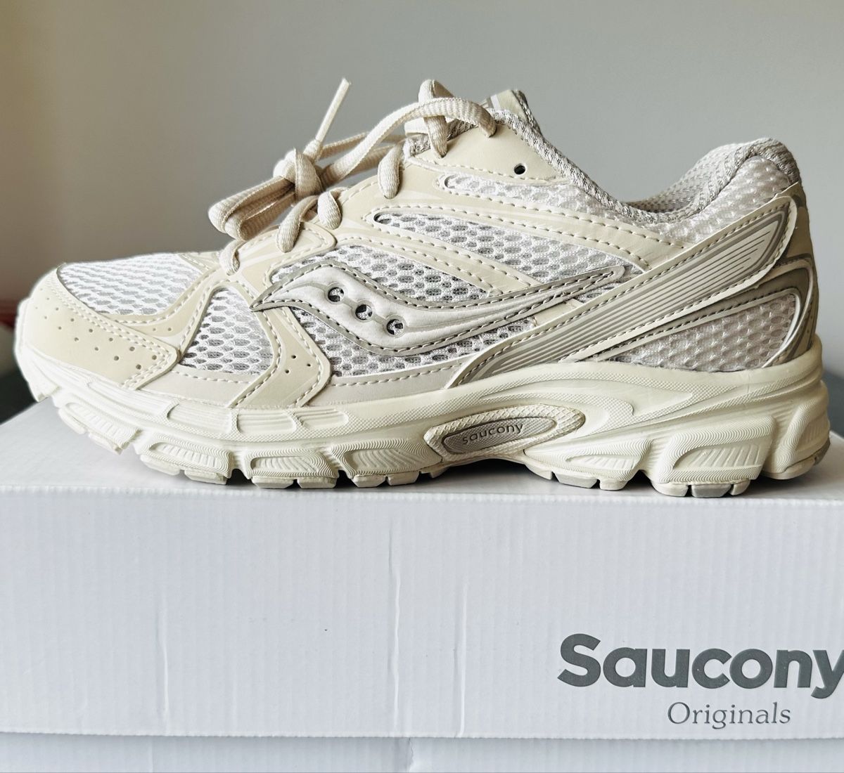 Saucony Scarpe da uomo: Saucony Ride Millenium  – Nuovo e nell'imballaggio originale da Biel/Bienne venduto da Akwawini