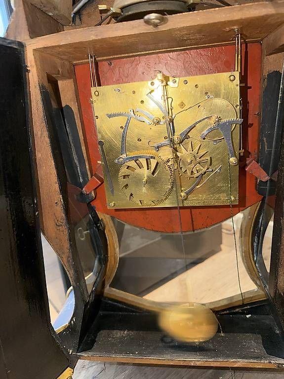 Stand- & Wanduhren: Magnifique pendule ancienne  – Gebraucht aus Bulle von Preteni 1