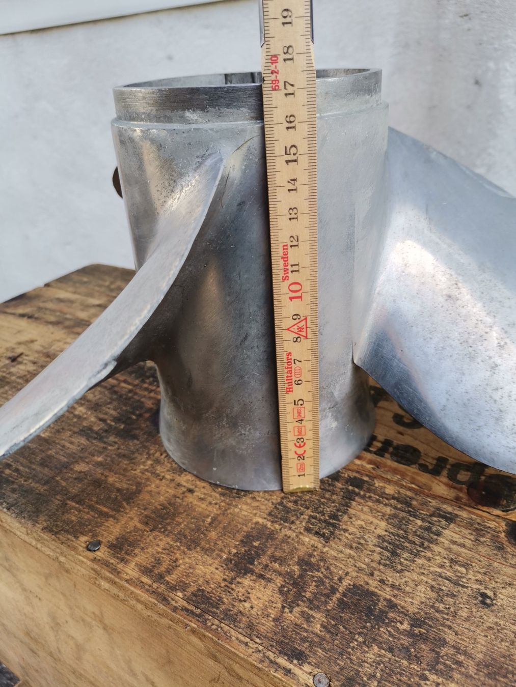 Skulpturen & Statuen: Schiffschraube, Schiffsschraube, Industriedesign, Aluplastik – Gebraucht aus Wiedlisbach von materialkreislauf 4
