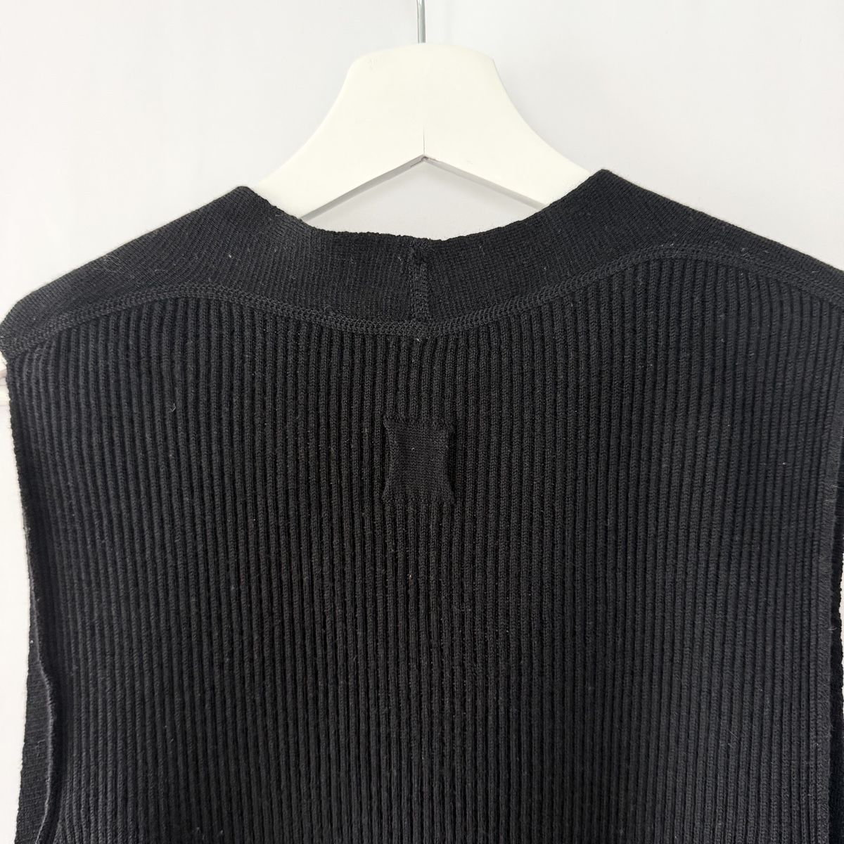 Hannes Roether Gilets: HANNES ROETHER Wool Vest – Neuf (Voir description) à Emmen par Nightingale_2022 4
