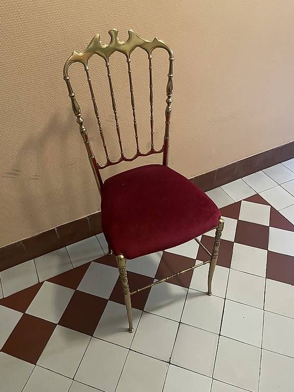 Stühle: Chiavari Stuhl – Gebraucht aus Basel von louiskahn