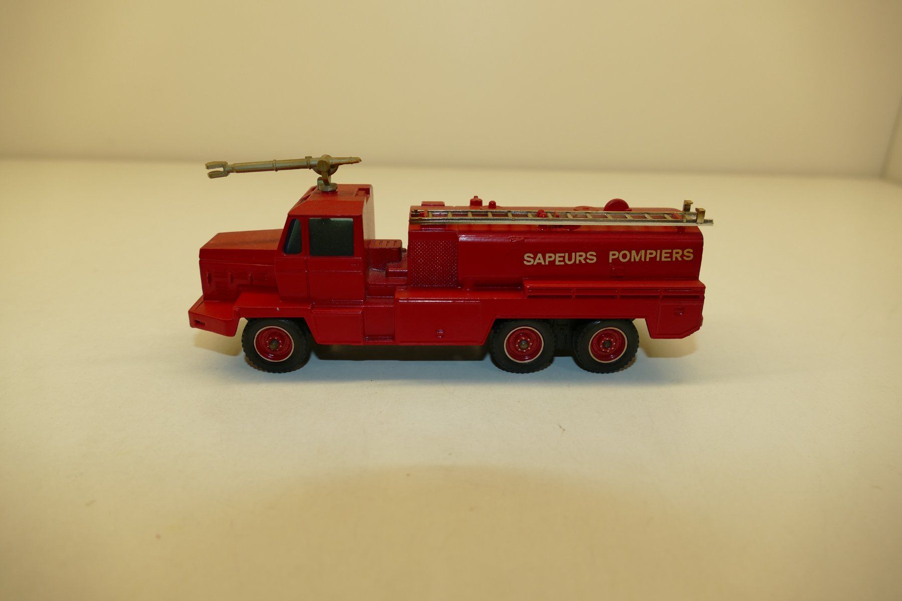 Solido Modellautos: Solido 1:50: Berliet lance mousse GBC34 – Gebraucht aus Niederhasli von rail-duerst 1