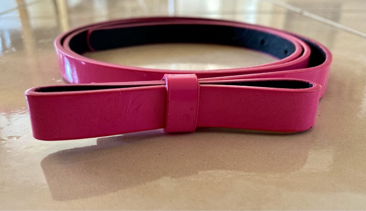 Cinture: Gürtel Pink mit Schleife Kunstleder – Usato da Vinelz venduto da Viewfinder84