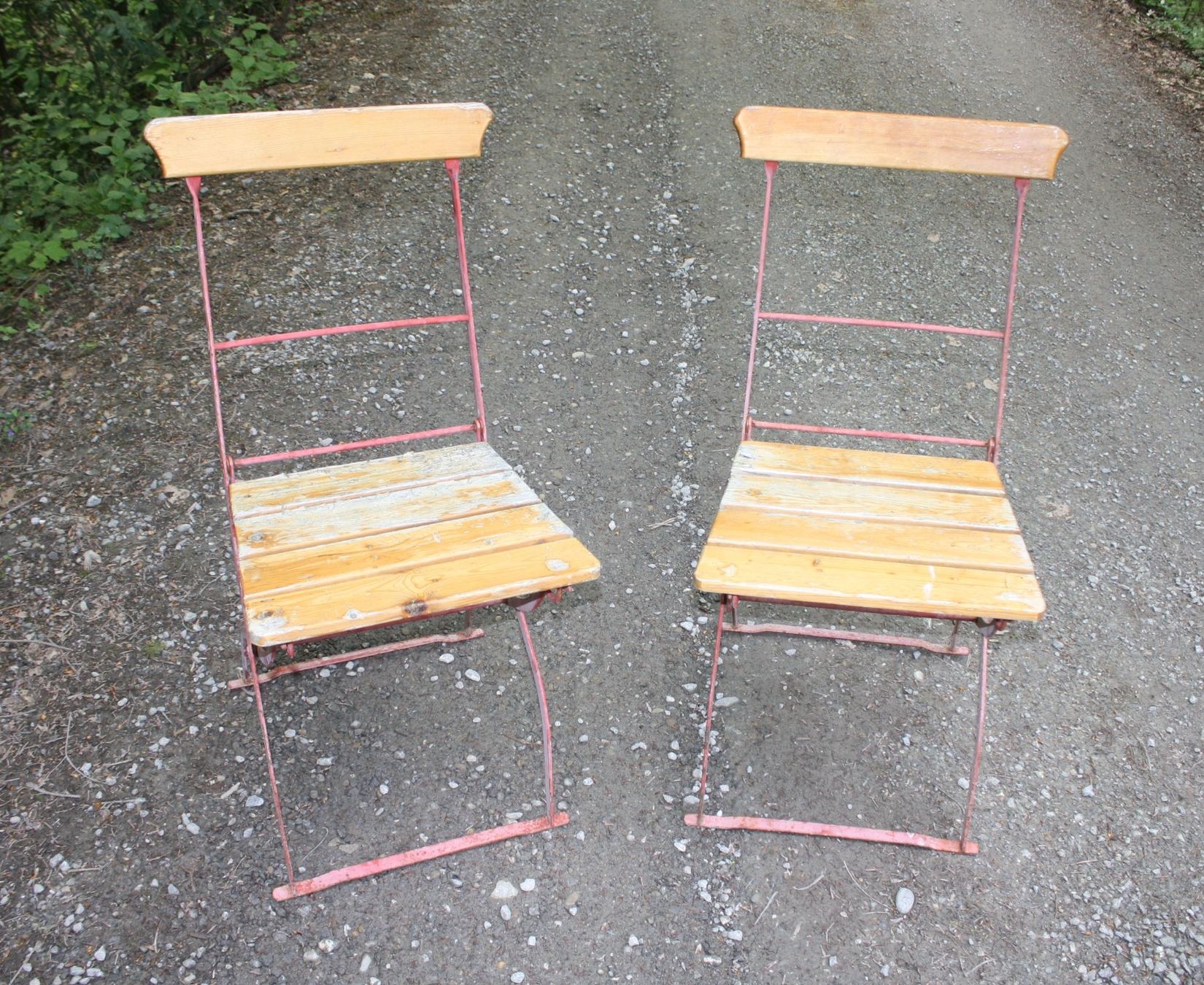 Set di tavolo e panche: Blechtisch SISSACH mit 2 Biergartenstühle Stuhl Garten – Usato da Egnach venduto da Cintegral 4