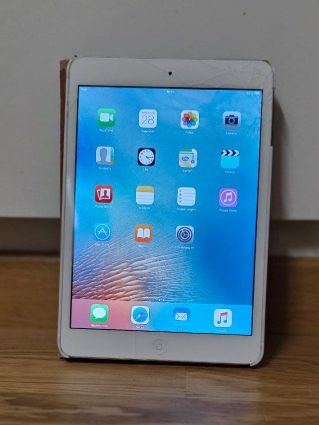 Apple Tablet PC: iPad Mini, gebraucht, funktioniert – Usato da Bern venduto da KavIndustries