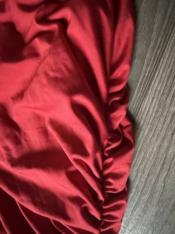 Completi & Tailleur: Ensemble rouge  – Usato da Plan-les-ouates venduto da Jordane.S 2