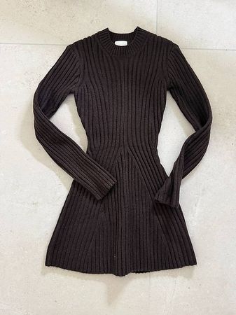 Geripptes Strickkleid - Neu - Nie getragen