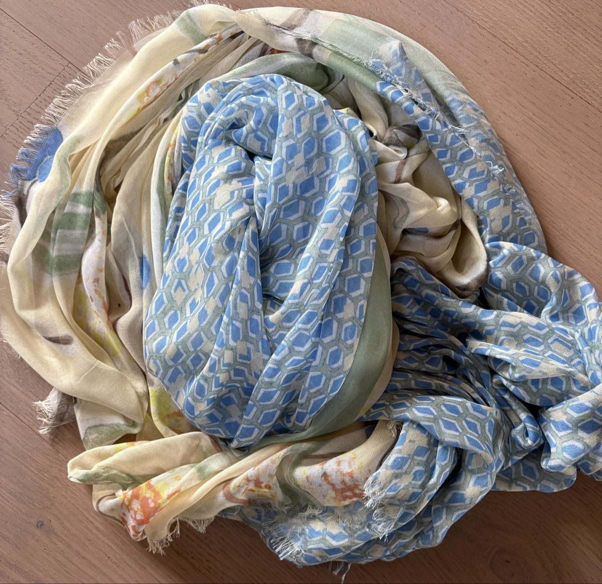 Nile Foulard & Sciarpe: Schal von NILE – Usato da Weiach venduto da RERW