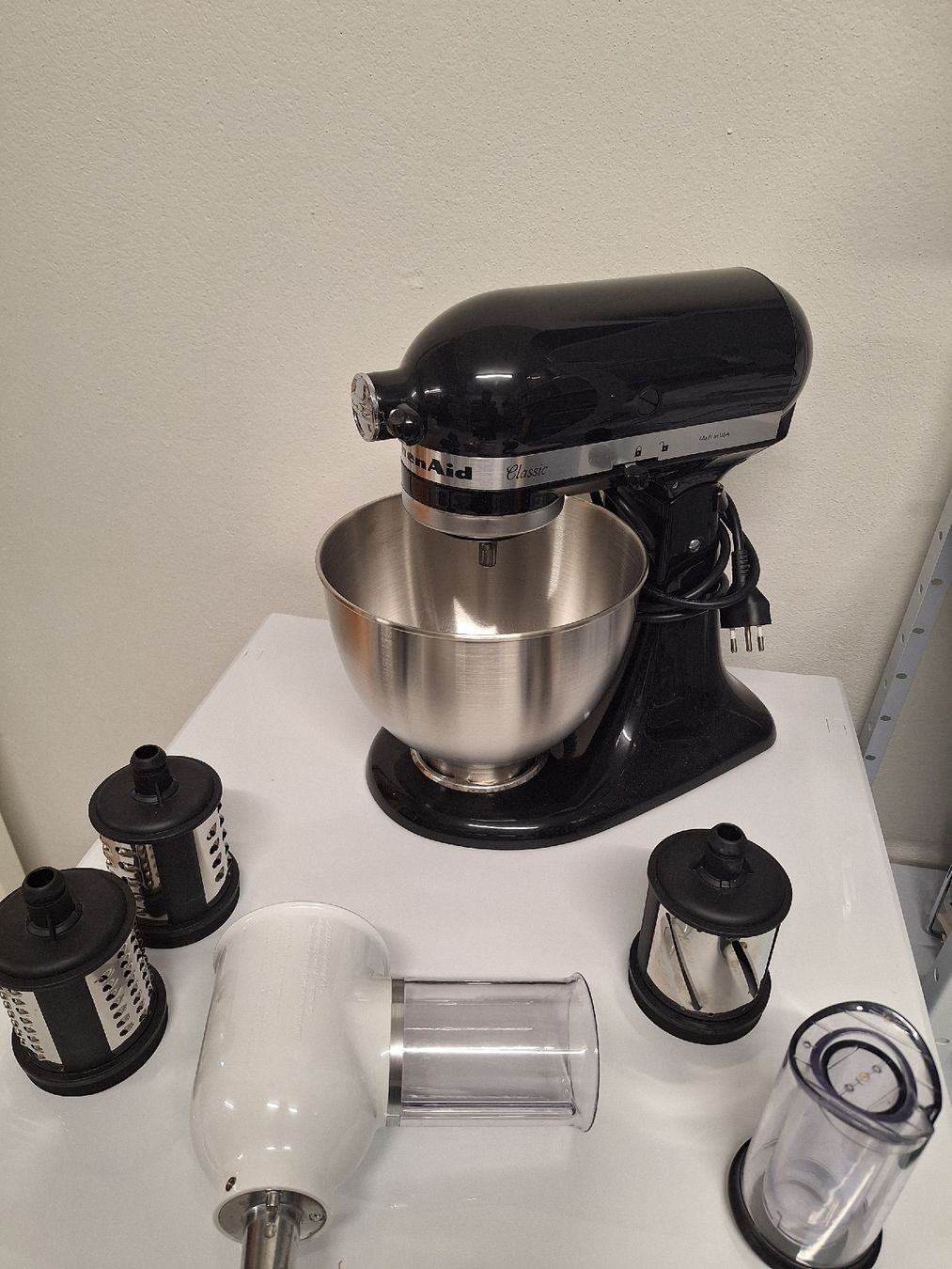 Kitchenaid Küchengeräte: KitchenAid Classic inkl. Zubehör – Gebraucht aus Winterberg ZH von PSigg01 1