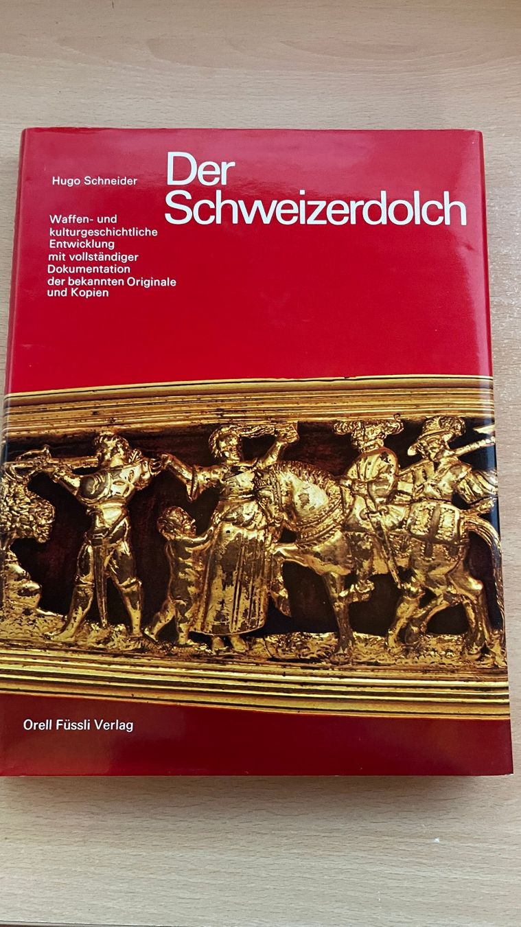 Libri: Schweizer Dolch - Waffenbuch - Hugo Schneider – Usato da Glattfelden venduto da cybermaxx
