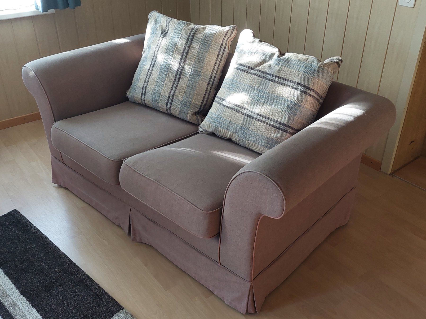 Divani: Gutmann Factory Sofa 2-plätzig, Hussenoptik – Usato da Gamprin venduto da buschla66
