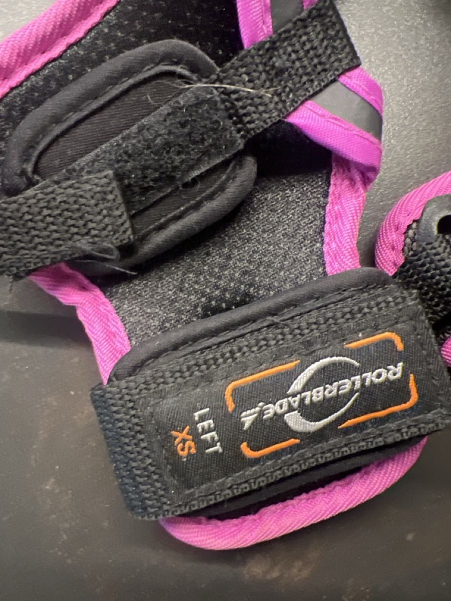 Protezioni & Imbottiture: Schützerset Rollerblade Pink XS Hand-/Ellenbogen-/Knieprotek – Usato da Horw venduto da Lela_01 1