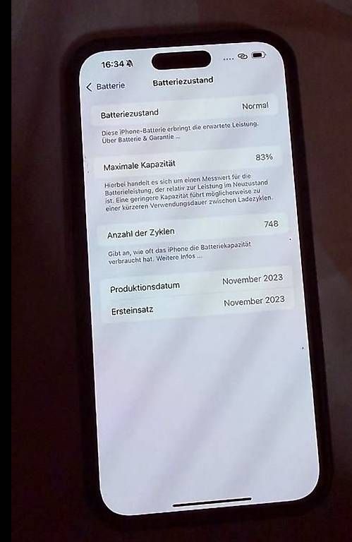 Portables: Iphone 15 Pro Max – D'occasion à Wil SG par Annaleiin1420 4