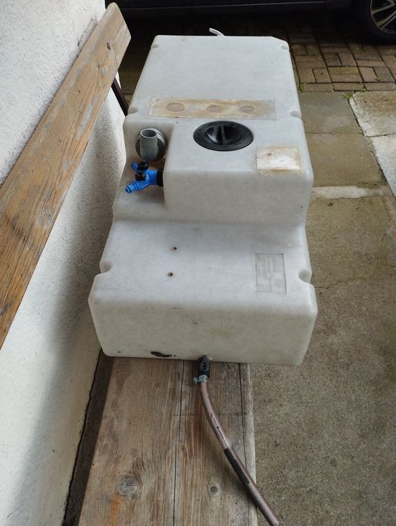 Trinkwassertank Frischwassertank 32 / 49 L Mit Pumpe Boote Wohnmobile