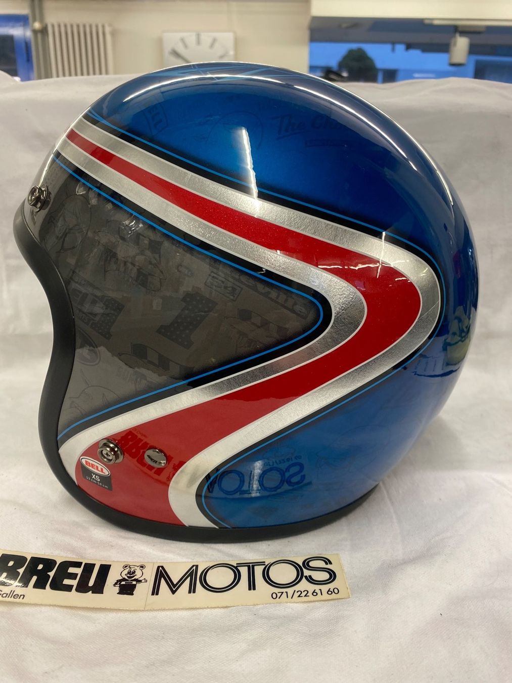 Bell Caschi & visiere: Custom Jethelm Grösse XS, einzigartig! Marke Bell – Nuovo (secondo la descrizione) da St.Gallen venduto da oehlins 2