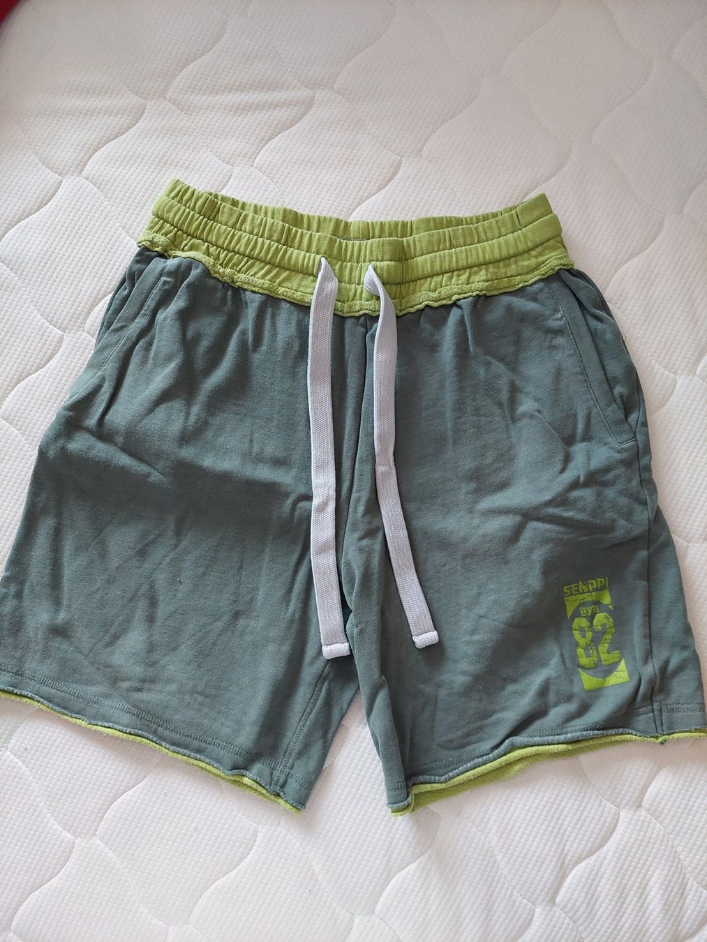 Pantaloni: Kurze Hose – Usato da Hefenhofen venduto da GSC99