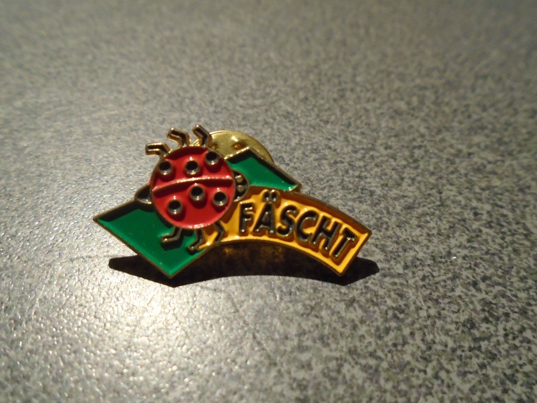 Placchette & Badge: Pin "Käfer"-Fäscht – Usato da Zürich venduto da abraxas1291