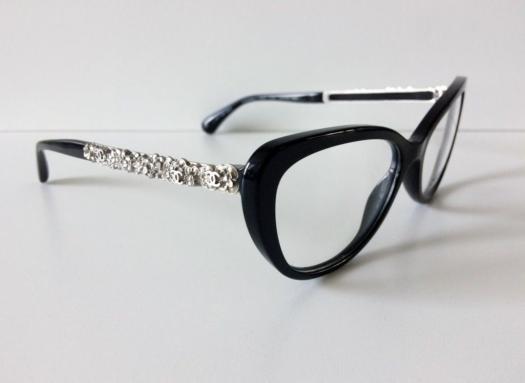 Chanel Occhiali & Lenti: Chanel Brille  Handmade – Nuovo (secondo la descrizione) da Zürich venduto da ReStyle.