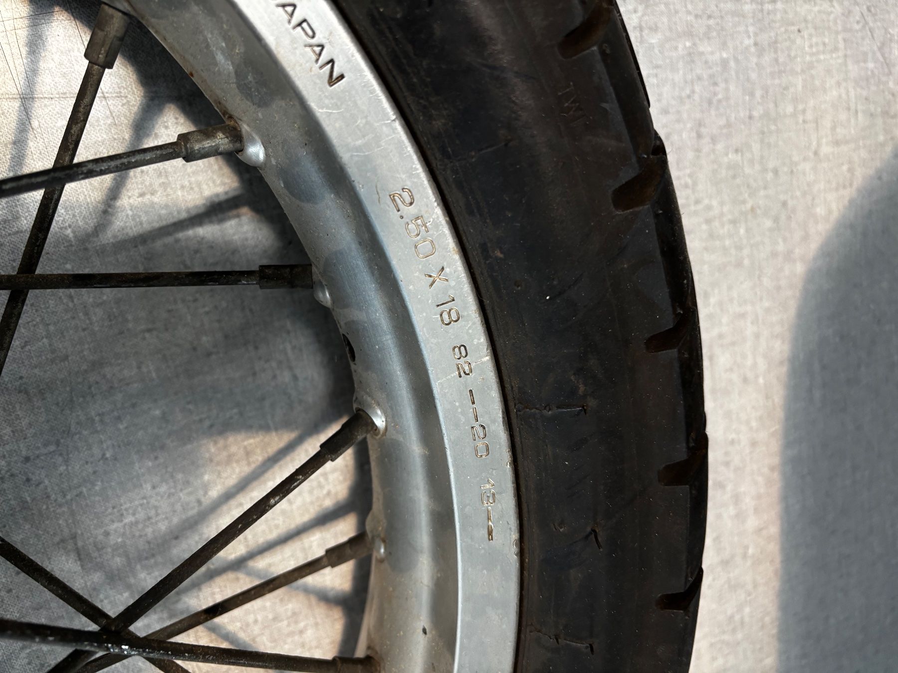 Pneumatici & Ruote complete: Radsatz Yamaha XT600, TT600 – Usato da Siegershausen venduto da Duc02 3
