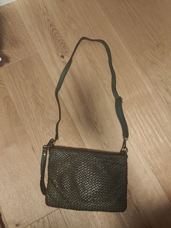 italienische Lederhandtasche grün
