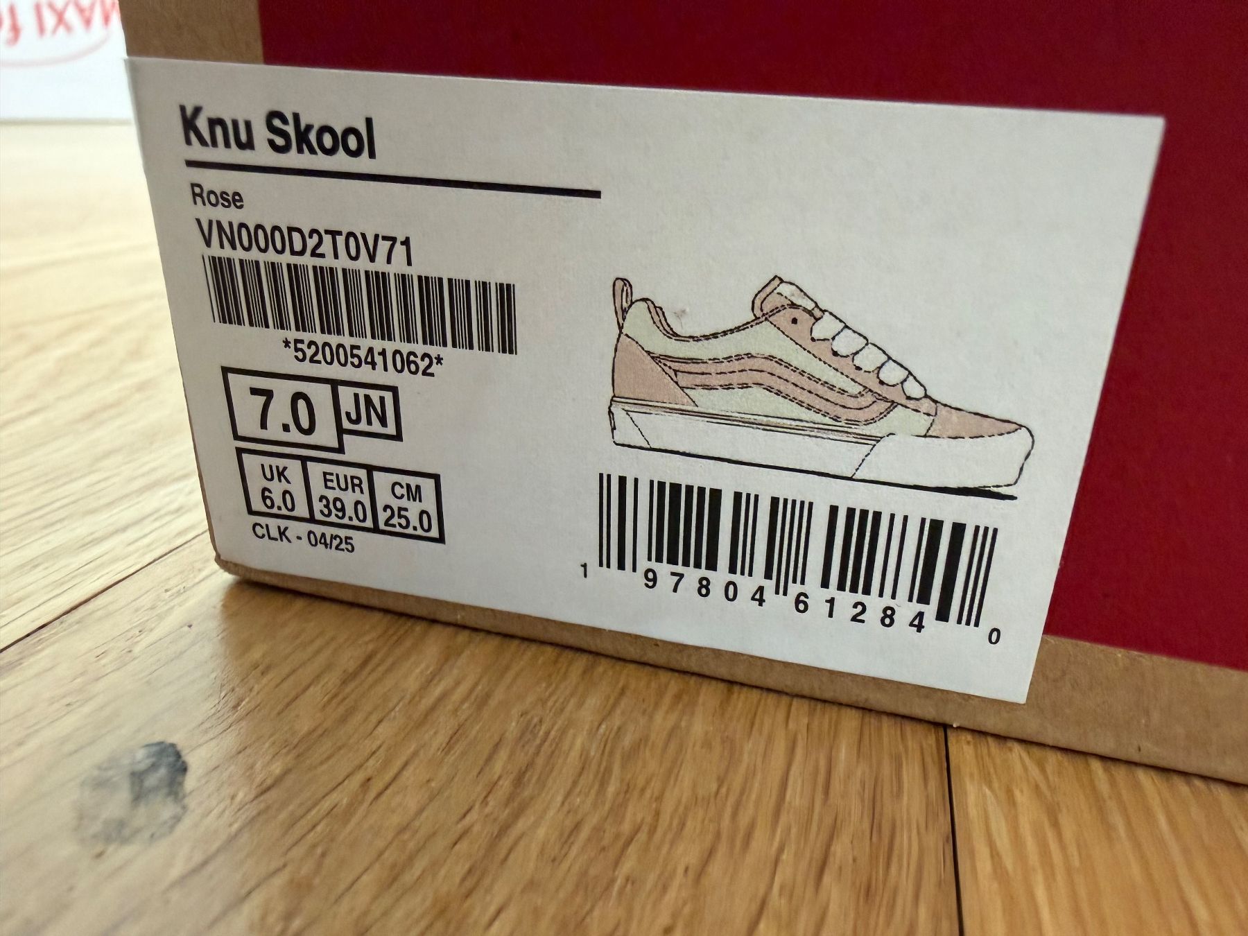 Vans Chaussures femmes: Baskets Vans Knu Skool neuves – Neuf avec emballage d'origine à Nyon par Lucieluce2211 1