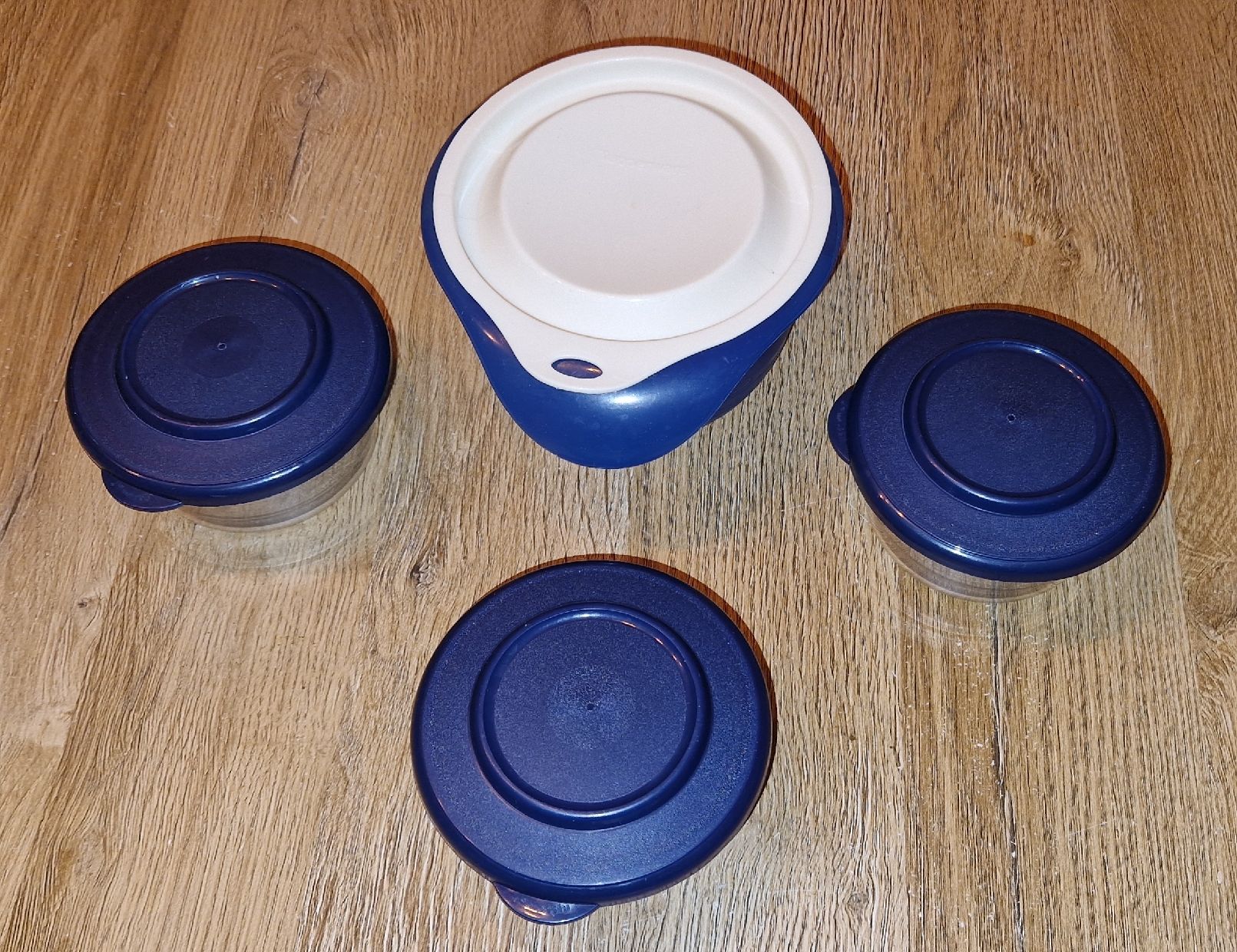 Tupperware Recipients et similaires: boite tupperware – D'occasion à Couvet par Pioune