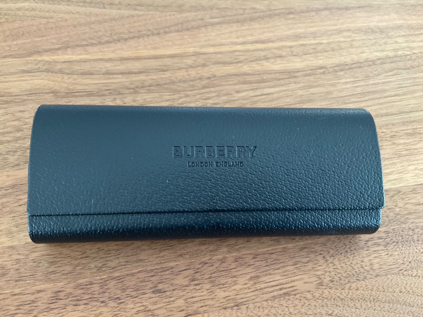 Burberry Occhiali & Lenti: Burberry Sonnenbrille – Usato da Wetzikon ZH venduto da coco8468 5