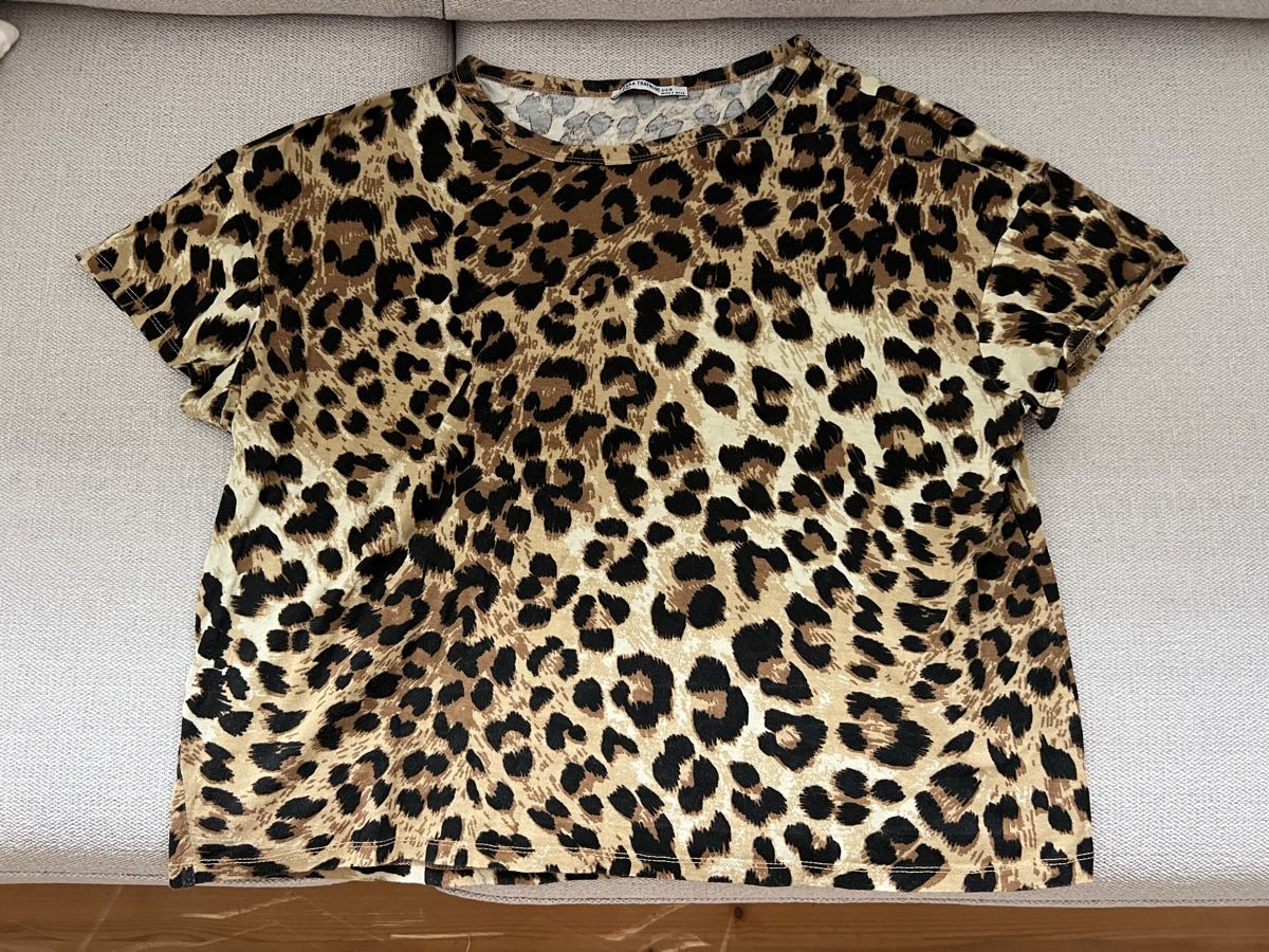Zara T-shirt: Zara Tshirt Gr. S (Leoprint) – Usato da Zürich venduto da vallup_9 1