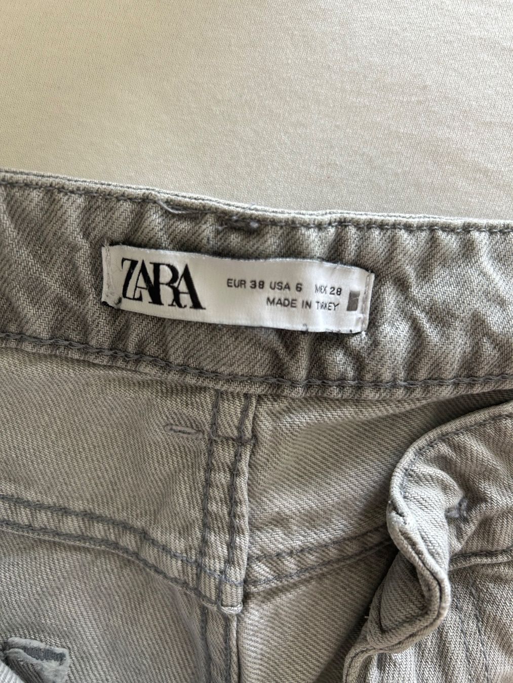 Zara Jeans: Zara Jeans grau, Wide Leg, Gr. 38 – Usato da Ebikon venduto da magdasophia 2