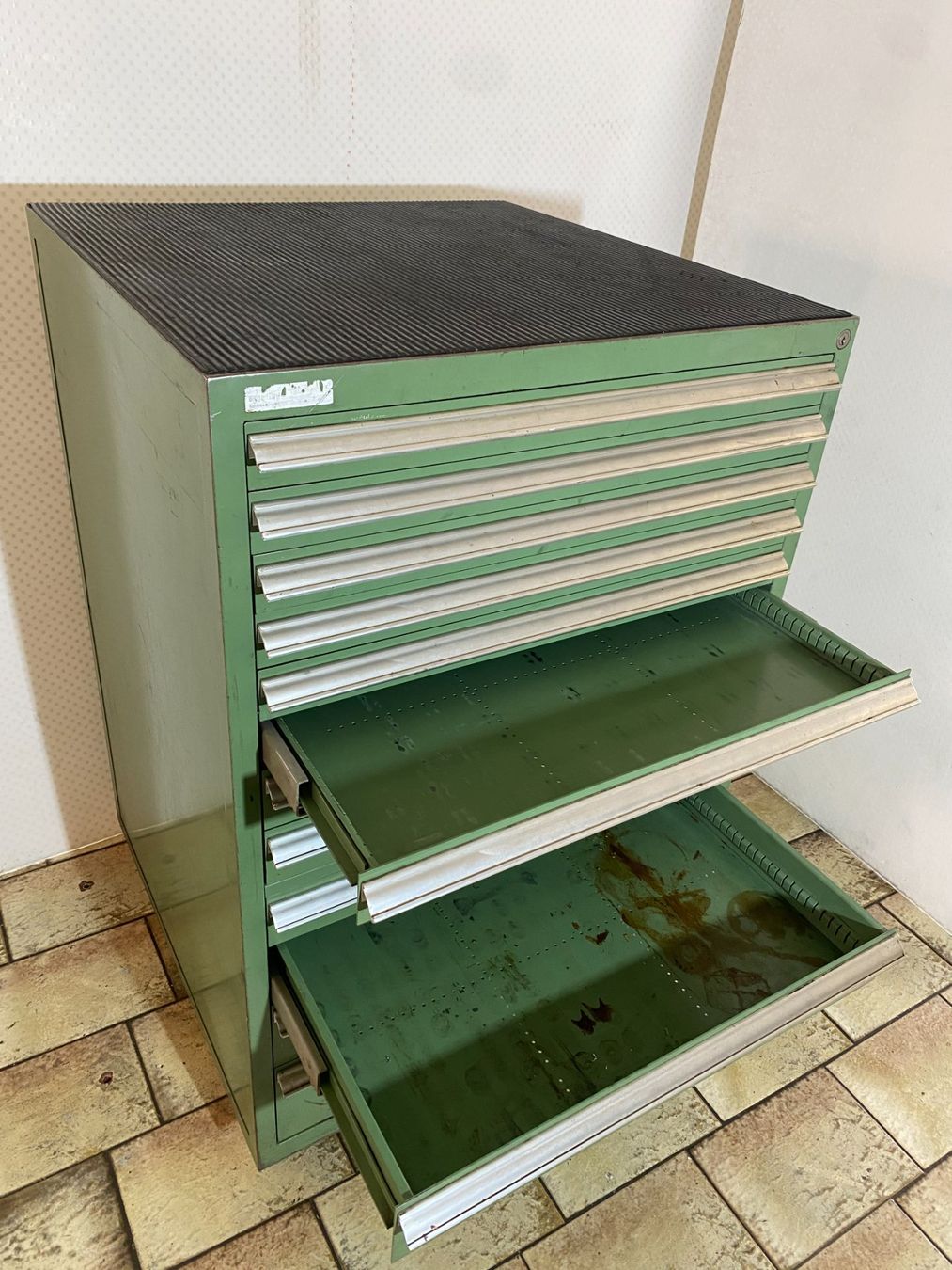 Schränke: ARMOIRE  LISTA ?   12 tiroirs – Gebraucht aus Cortaillod von cri_hw2g 1