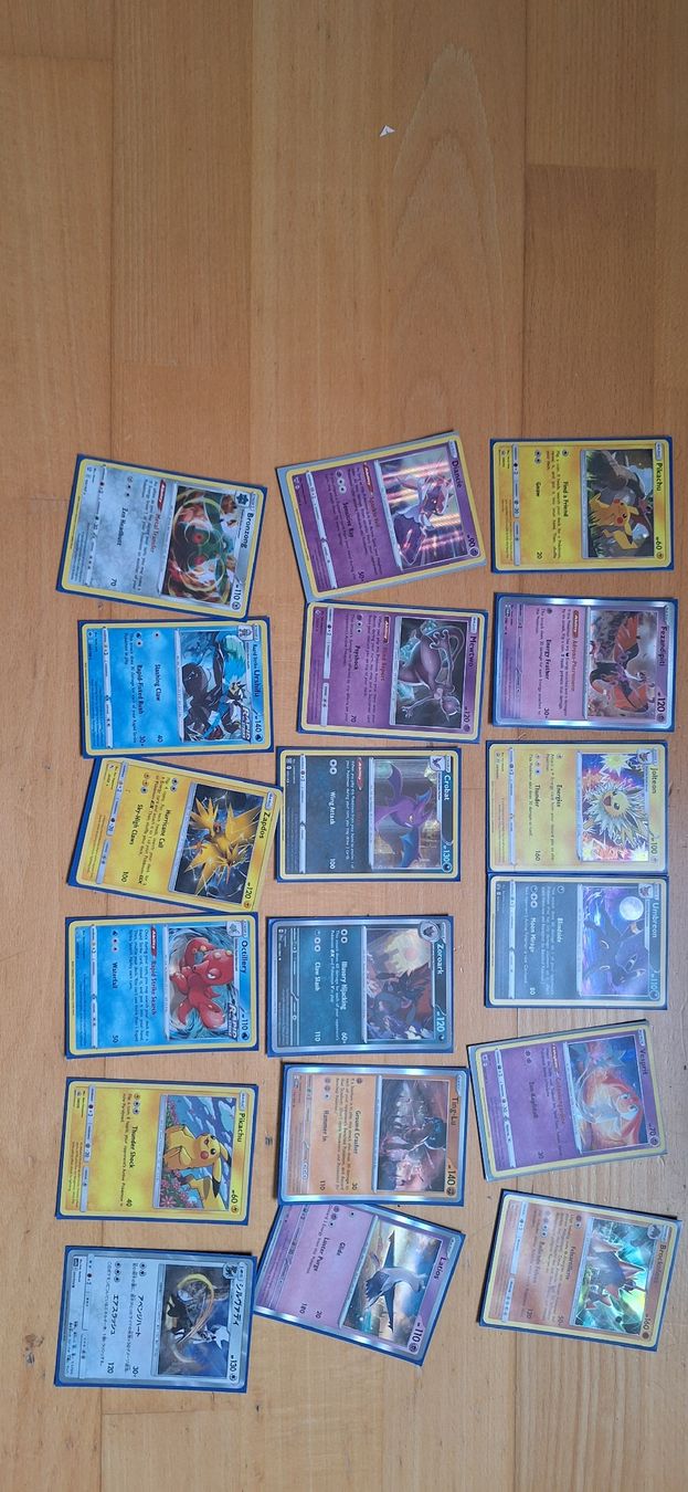 Cartoline: 50 Pokemon Holo Karten – Usato da Riehen venduto da rah_rr6c 1